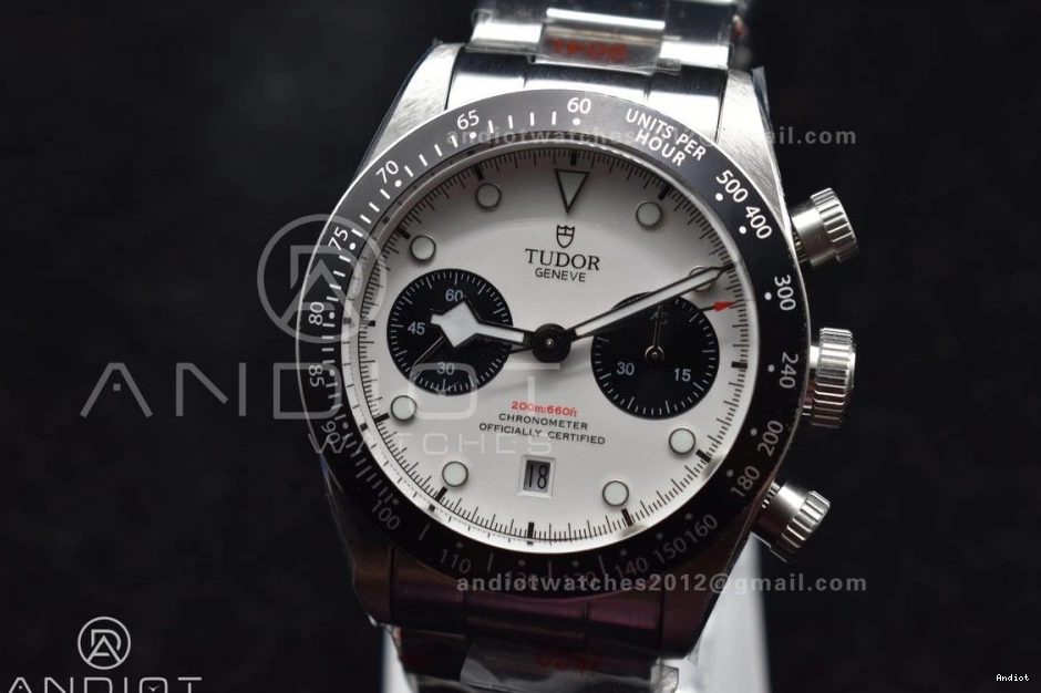 Bay White 1:1 on SS TWS Dial A Resilient Bracelet Black SS Best Edition Chrono 522 0722